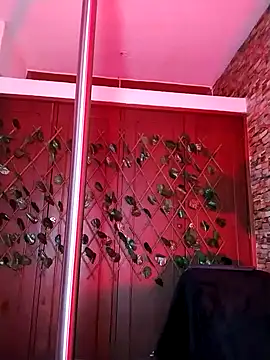 catalina santana20 online show from 10-04-25, 08:51