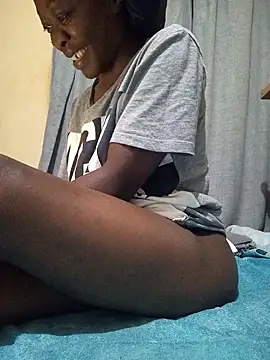 Snapshot of Kateera1 chatting on 03-29-26, 08:20 Kateera1 online show from 03-29-26, 08:20