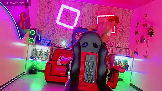 Madison Mujica online show from 09-24-25, 11:13