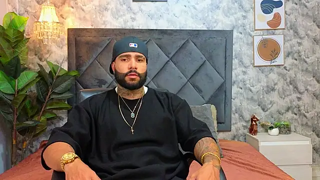 Apolo rousse1 online show from 11-17-25, 09:31