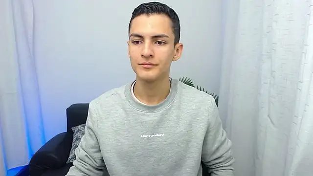 Matiius18 online show from 11-20-25, 02:06