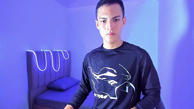 Matiius18 online show from 06-16-26, 03:36