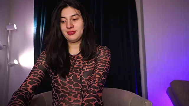 Auralea online show from 12-05-25, 04:10