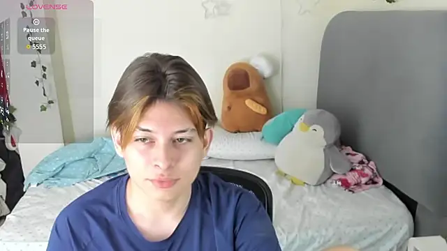 Felix art online show from 11-02-25, 06:54