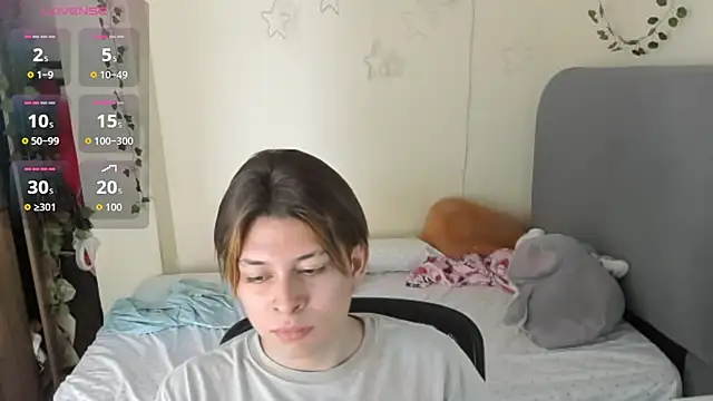 Felix art online show from 11-06-25, 07:04