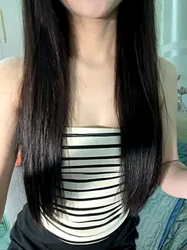 Dior baby online show from 10-15-25, 01:06