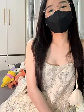 Dior baby online show from 10-30-25, 01:29