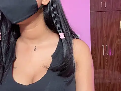 Snapshot of Neha18 chatting on 06-05-26, 11:16 Neha18 online show from 06-05-26, 11:16