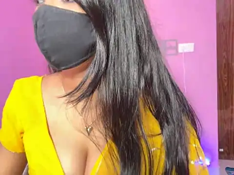 Snapshot of Neha18 chatting on 06-08-26, 05:24 Neha18 online show from 06-08-26, 05:24