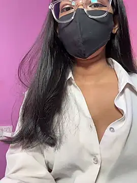 Snapshot of Neha18 chatting on 06-23-26, 01:53 Neha18 online show from 06-23-26, 01:53