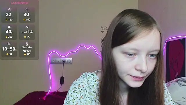 AliceHaris online show from 10-22-25, 03:18