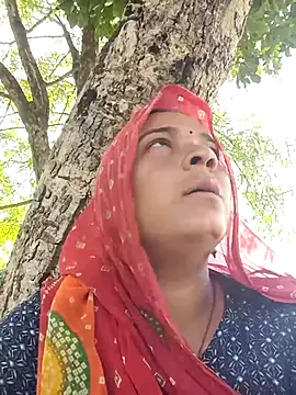 Snapshot of Radha_hotx chatting on 09-15-25, 10:04 Radha hotx online show from 09-15-25, 10:04