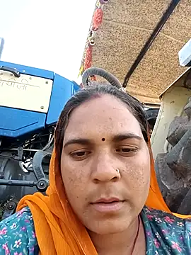 Snapshot of Radha_hotx chatting on 10-18-25, 08:37 Radha hotx online show from 10-18-25, 08:37