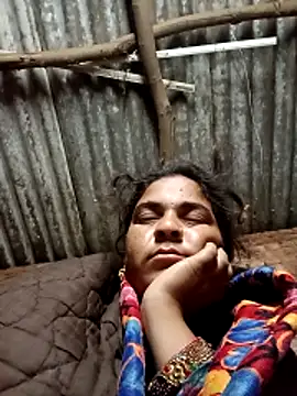 Snapshot of Radha_hotx chatting on 10-30-25, 09:15 Radha hotx online show from 10-30-25, 09:15