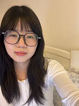 Ella-A9 online show from 11-18-25, 04:33