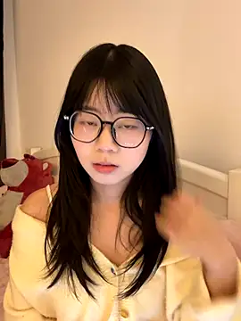 Ella-A9 online show from 12-05-25, 04:03