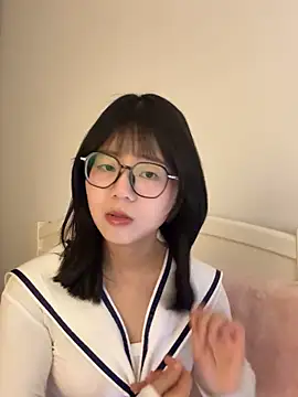 Ella-A9 online show from 02-06-26, 03:59