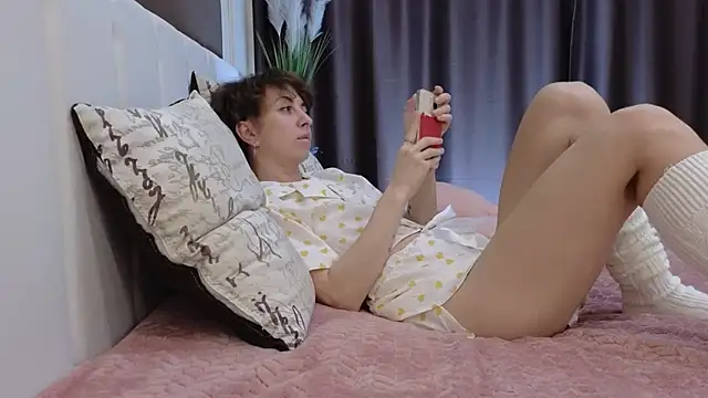 daniellia  online show from 10-07-25, 07:49