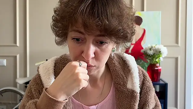 daniellia  online show from 11-21-25, 08:35