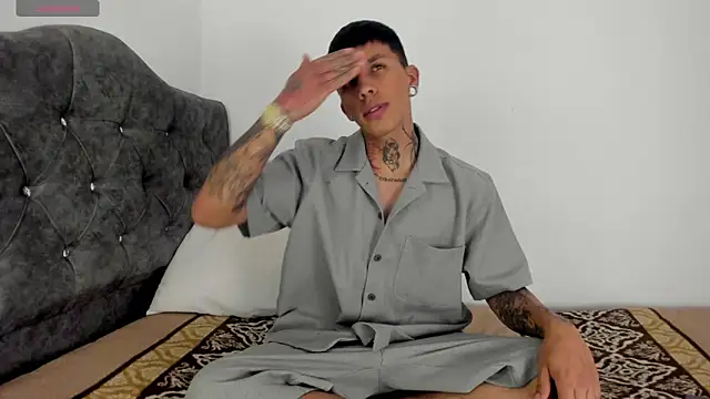 Snapshot of Savajelust chatting on 11-03-25, 07:48 Savajelust online show from 11-03-25, 07:48