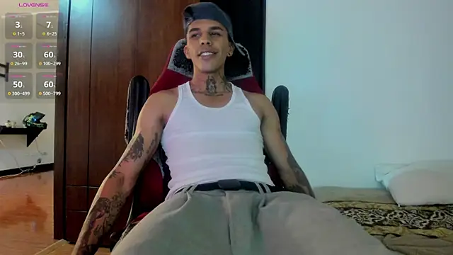 Snapshot of Savajelust chatting on 04-07-26, 03:29 Savajelust online show from 04-07-26, 03:29