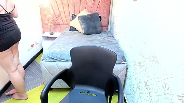 Snapshot of Kiara_Cruz__ chatting on 03-07-26, 08:50 Kiara Cruz online show from 03-07-26, 08:50