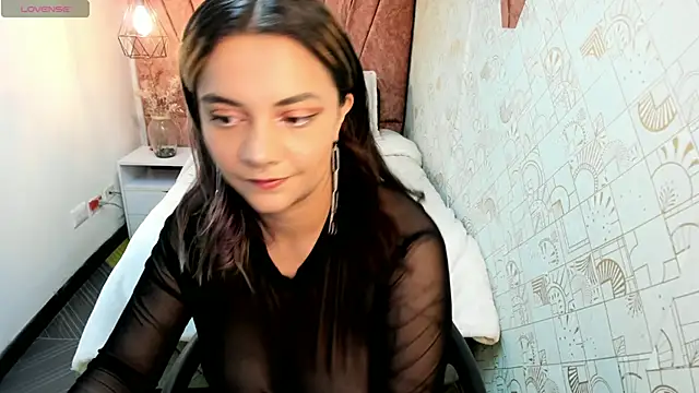 Kiara Cruz   online show from 04-29-26, 07:53