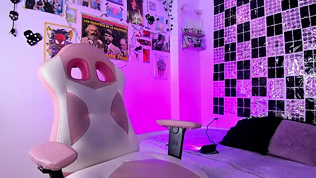 Snapshot of UchikyDoll chatting on 02-24-26, 05:55 UchikyDoll online show from 02-24-26, 05:55