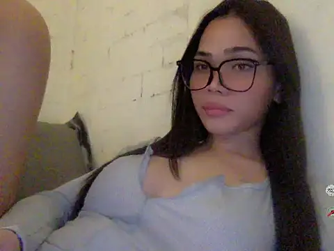 Snapshot of mahal_ko_siya chatting on 01-09-26, 11:17 mahal ko siya online show from 01-09-26, 11:17