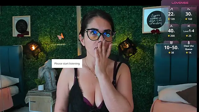 Linagh  online show from 10-23-25, 11:42