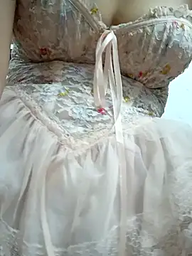 Thuylinh86 online show from 09-22-25, 05:09