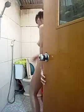 Thuylinh86 online show from 10-15-25, 12:38