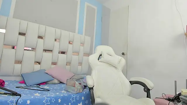 Snapshot of marsmith1 chatting on 09-23-25, 03:31 marsmith1 online show from 09-23-25, 03:31