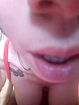 Tuconejita23 online show from 10-05-25, 05:33
