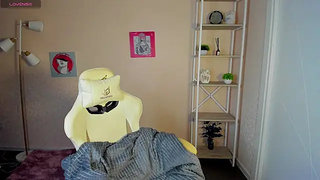 R0cket bunny online show from 09-25-25, 12:03