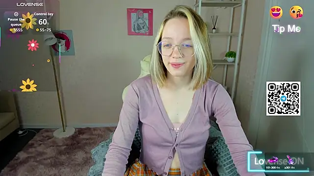 R0cket bunny online show from 10-05-25, 01:04