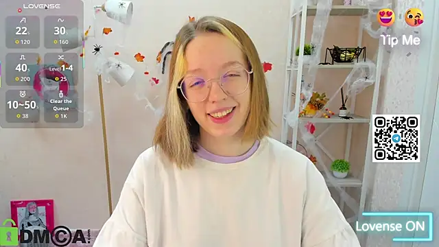 R0cket bunny online show from 10-22-25, 01:06