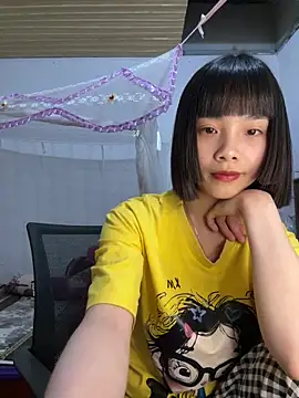 Snapshot of andymi1 chatting on 04-04-26, 02:03 andymi1 online show from 04-04-26, 02:03
