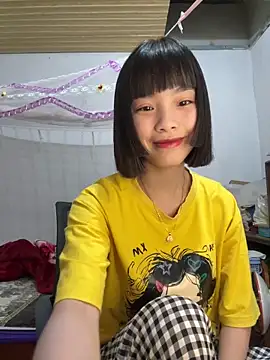 Snapshot of andymi1 chatting on 04-05-26, 02:09 andymi1 online show from 04-05-26, 02:09