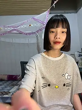 Snapshot of andymi1 chatting on 04-10-26, 02:39 andymi1 online show from 04-10-26, 02:39