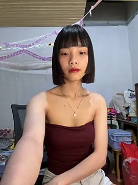 Snapshot of andymi1 chatting on 04-11-26, 02:16 andymi1 online show from 04-11-26, 02:16