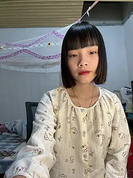 Snapshot of andymi1 chatting on 04-12-26, 02:16 andymi1 online show from 04-12-26, 02:16