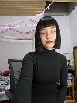Snapshot of andymi1 chatting on 04-23-26, 01:02 andymi1 online show from 04-23-26, 01:02
