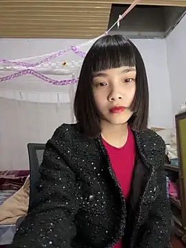 Snapshot of andymi1 chatting on 05-11-26, 12:33 andymi1 online show from 05-11-26, 12:33