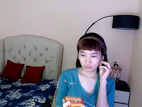 ShantalFoxxy  online show from 06-21-26, 11:40