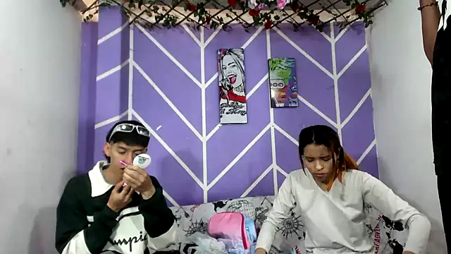 lau and boys18 online show from 09-14-25, 01:43