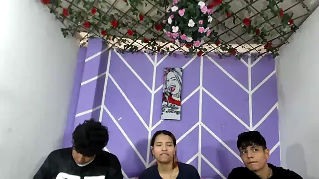 lau and boys18 online show from 09-22-25, 01:46