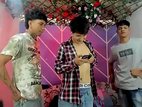 lau and boys18 online show from 10-27-25, 02:21