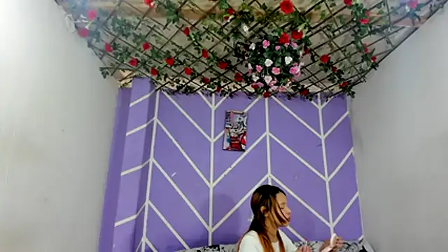 lau and boys18 online show from 11-05-25, 01:11