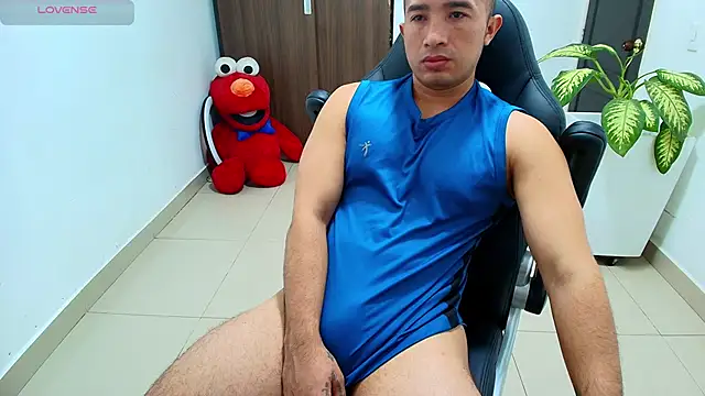 Snapshot of sebastian_oconnor77 chatting on 10-04-25, 12:47 sebastian oconnor77 online show from 10-04-25, 12:47